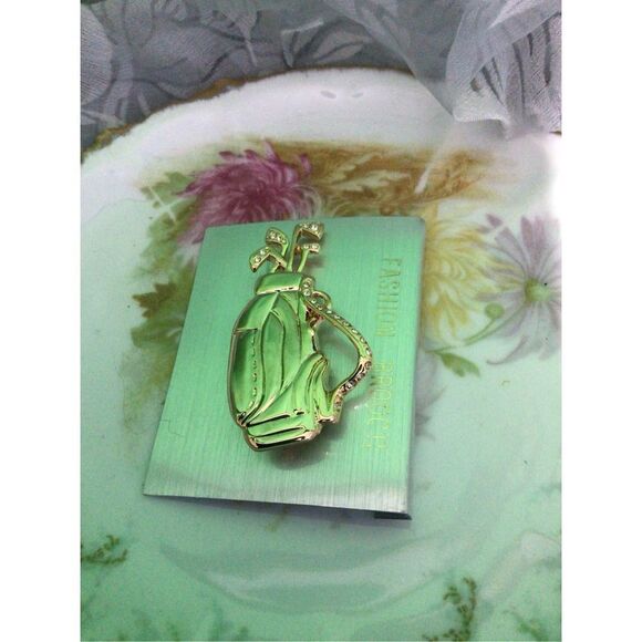 Golfing Brooch Pin Artisan Golf Bag & Clubs Fashion Jewelry - Picture 12 of 15